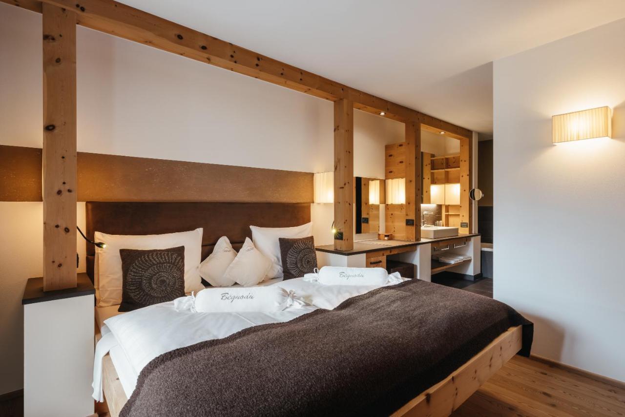 Lagacio Hotel Mountain Residence San Cassiano  Esterno foto