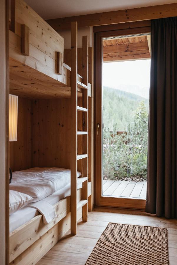 Lagacio Hotel Mountain Residence San Cassiano  Esterno foto