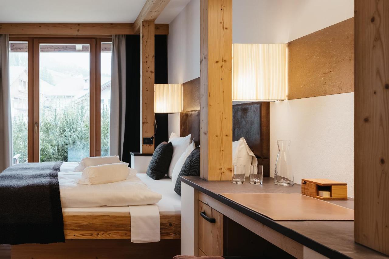 Lagacio Hotel Mountain Residence San Cassiano  Esterno foto