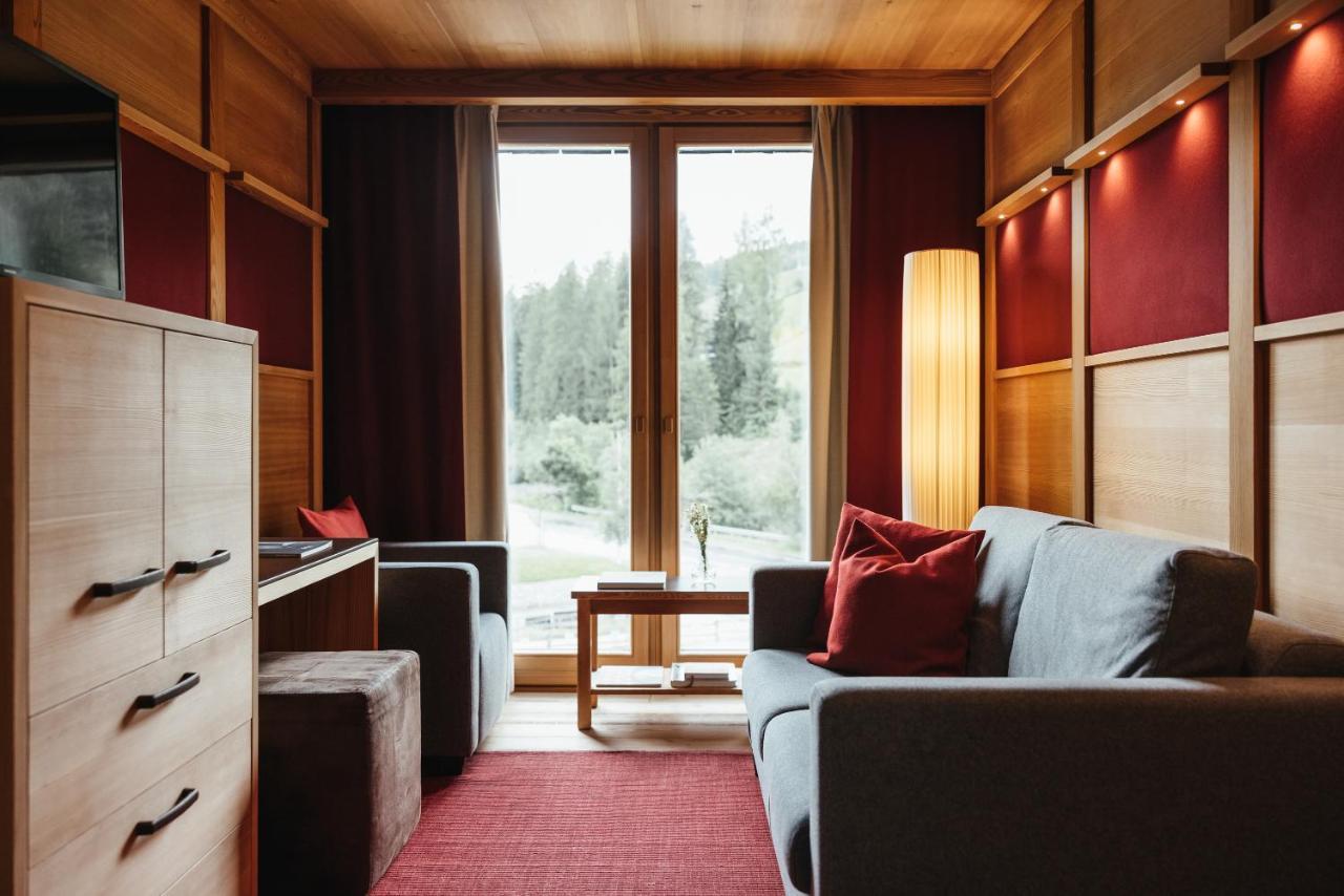 Lagacio Hotel Mountain Residence San Cassiano  Esterno foto