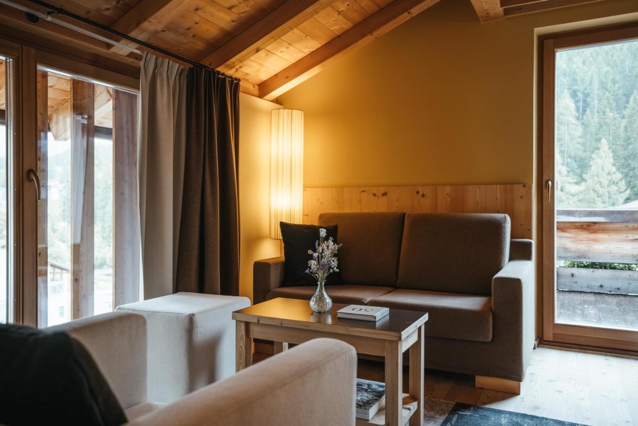 Lagacio Hotel Mountain Residence San Cassiano  Esterno foto