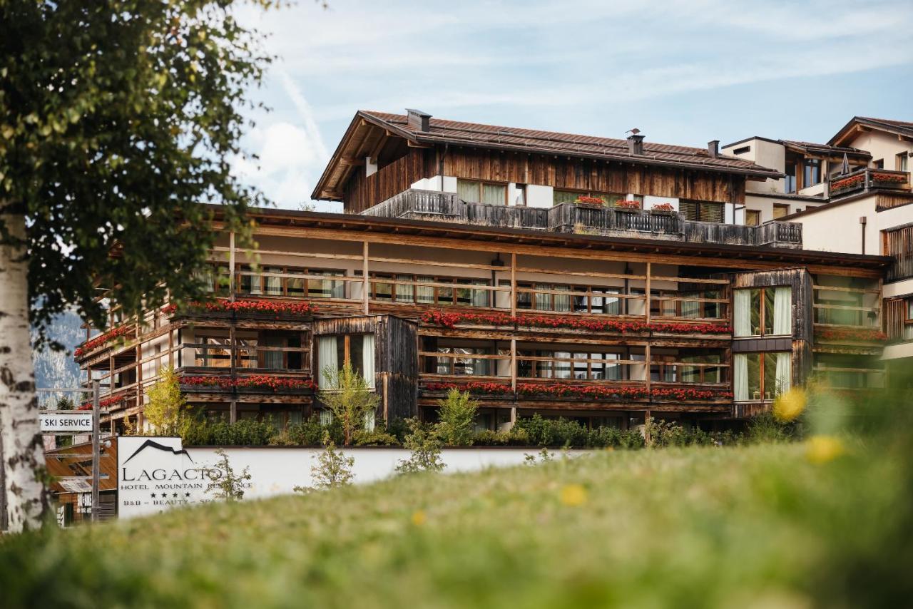 Lagacio Hotel Mountain Residence San Cassiano  Esterno foto