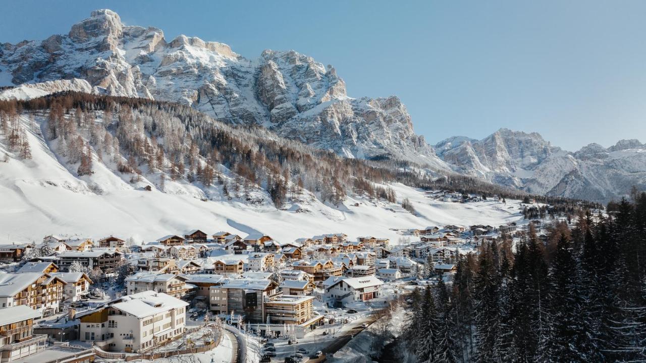 Lagacio Hotel Mountain Residence San Cassiano  Esterno foto
