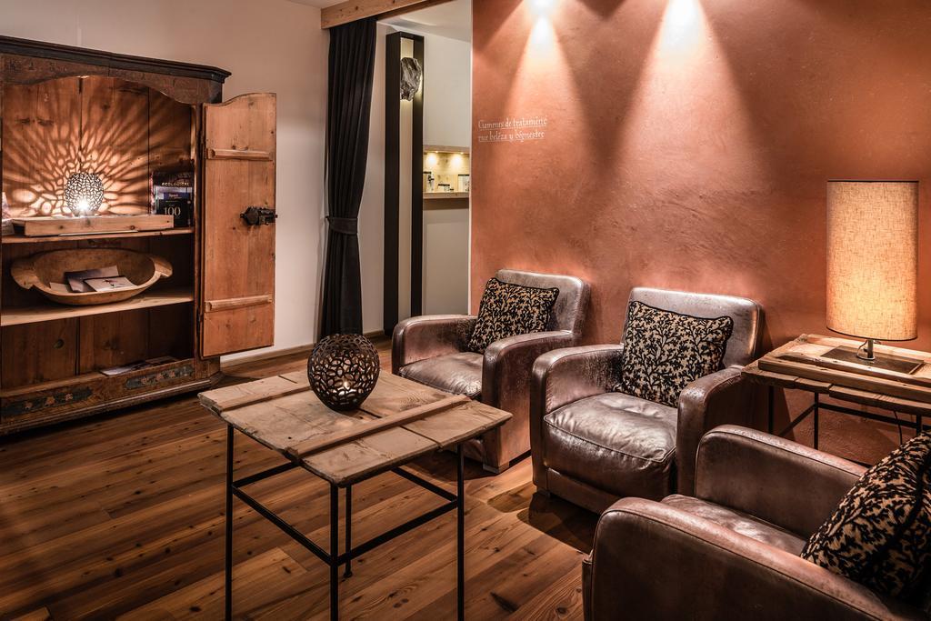 Lagacio Hotel Mountain Residence San Cassiano  Esterno foto