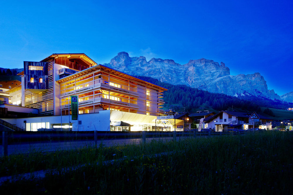 Lagacio Hotel Mountain Residence San Cassiano  Esterno foto